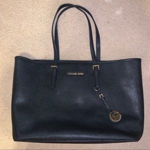 Michael Kors Extra Large Jet Set Travel Tote